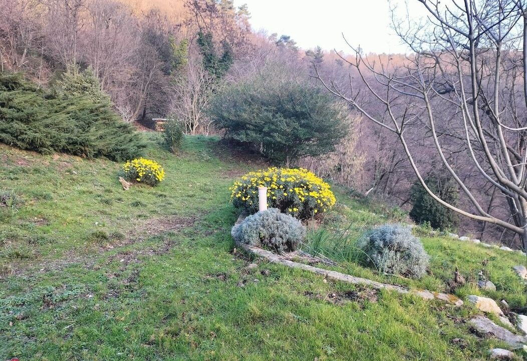 Rustico, Casale in Vendita in Via Monteprato a Savona